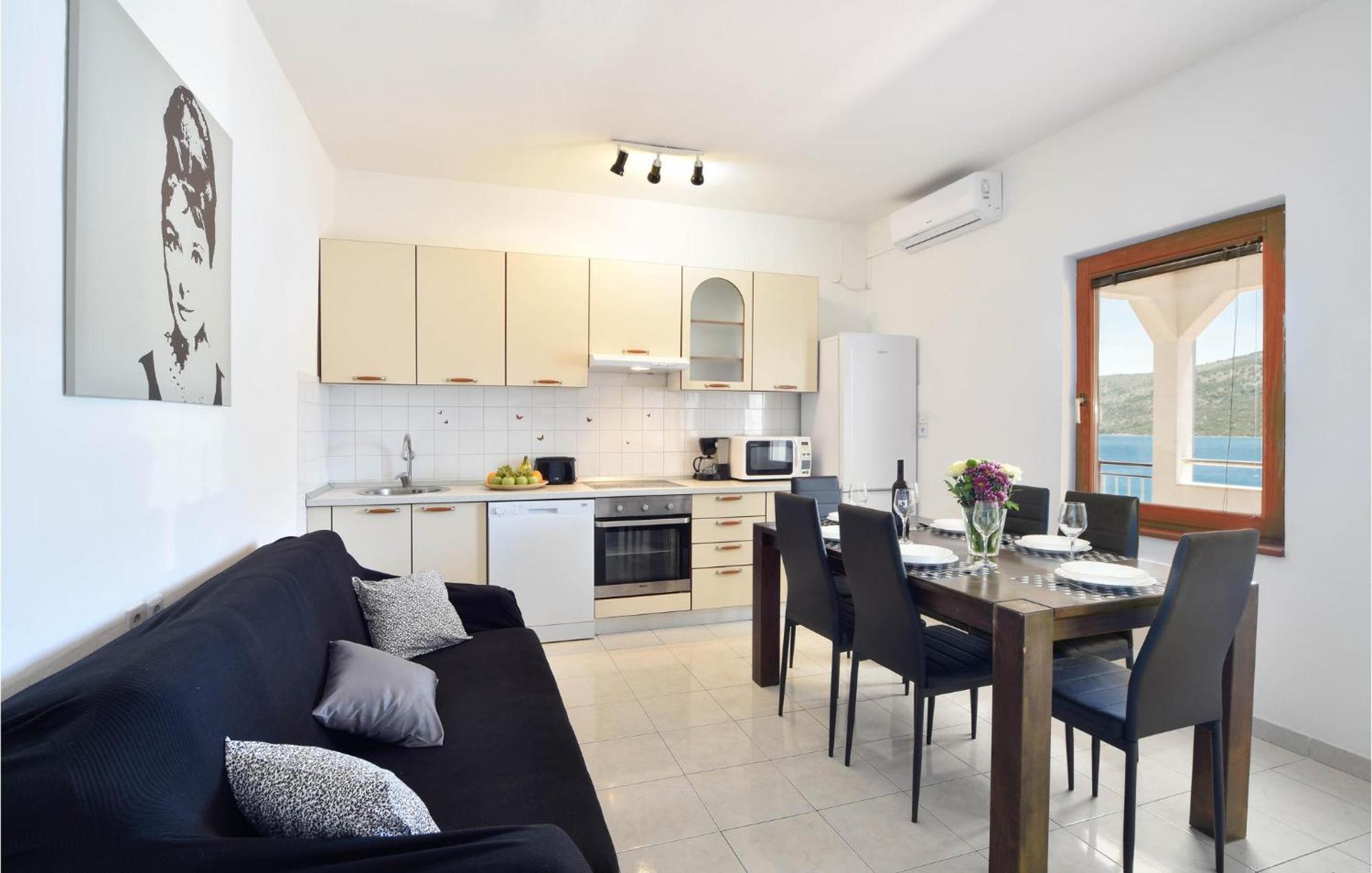 Nice Home In Poljica With House Sea View Marina Extérieur photo