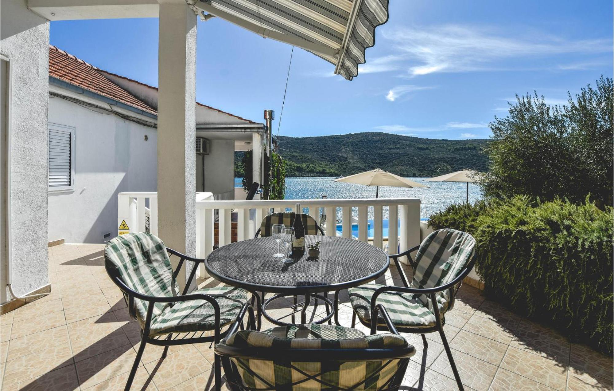 Nice Home In Poljica With House Sea View Marina Extérieur photo
