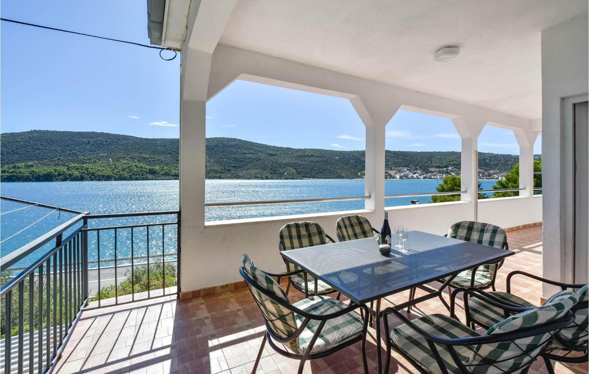 Nice Home In Poljica With House Sea View Marina Extérieur photo