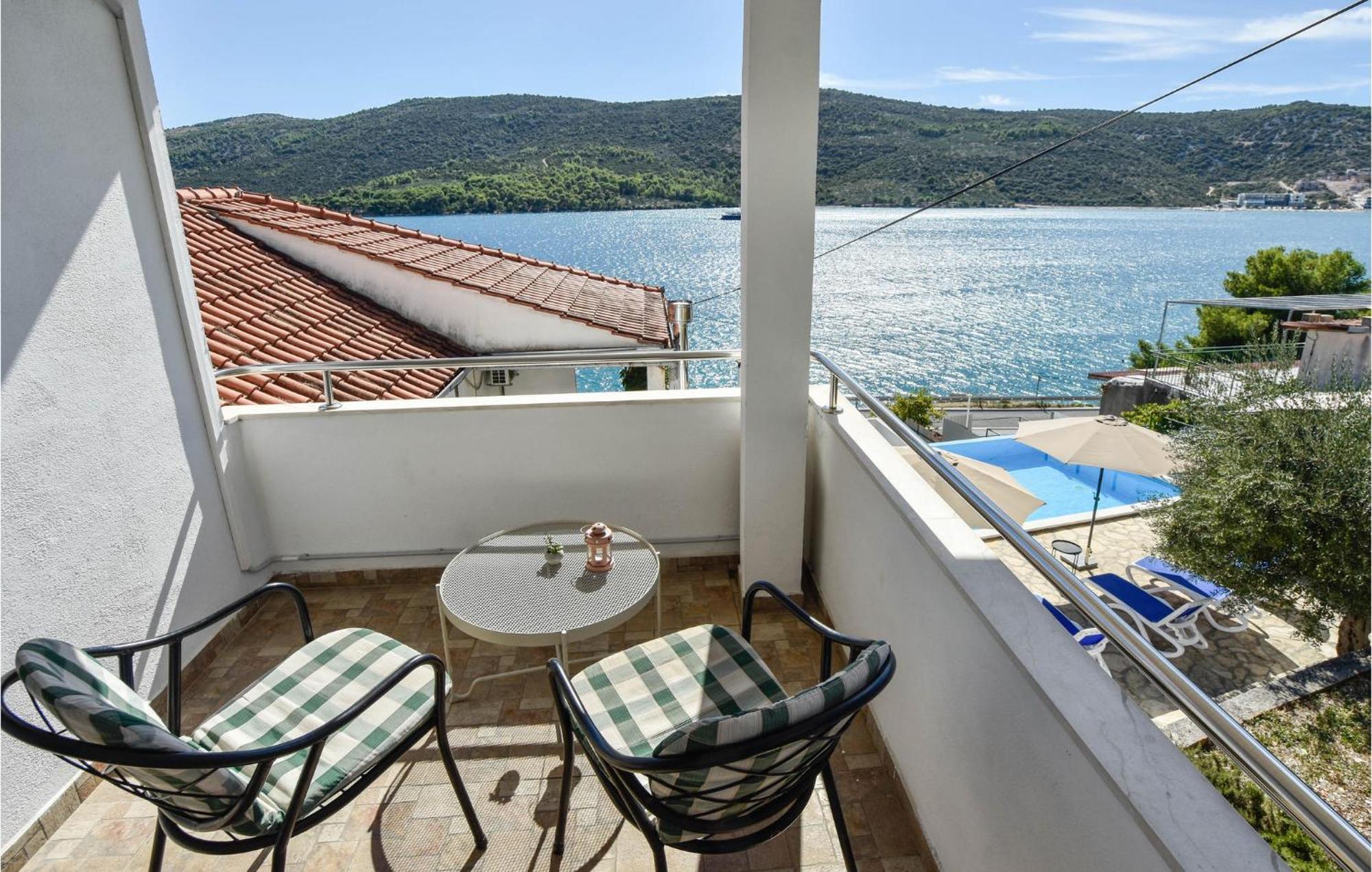Nice Home In Poljica With House Sea View Marina Extérieur photo