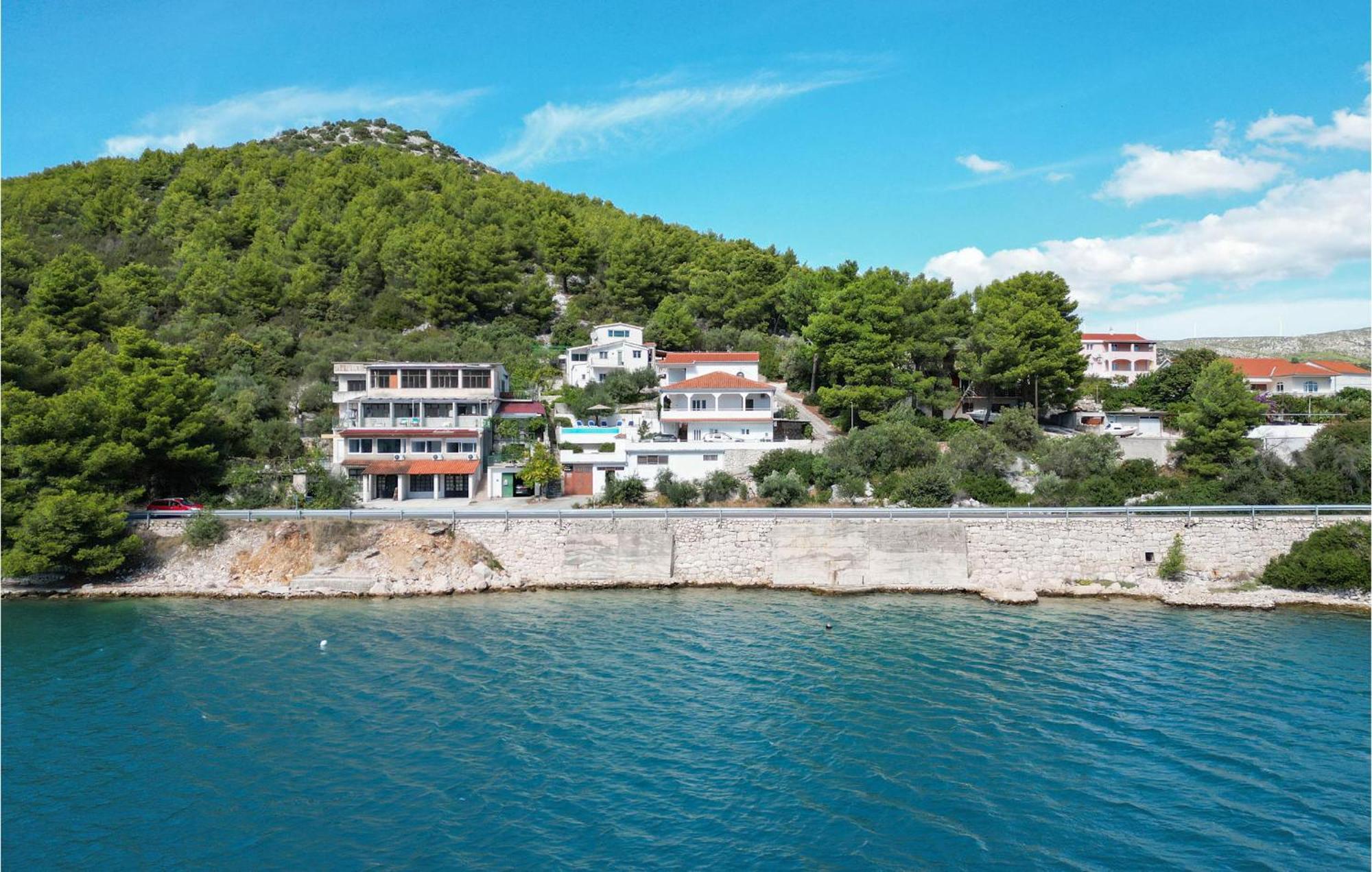 Nice Home In Poljica With House Sea View Marina Extérieur photo